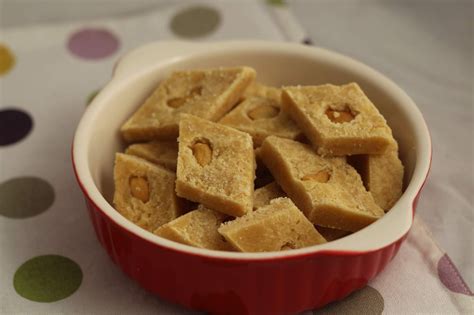Maida biscuits / sweet diamond cuts are very easy to make and i love the whole process especially cutting them into diamonds with the special cutter.i always struggle cutting diamond shapes so i usually rehearse the pattern once in a paper sounds silly?! IndianVegKitchen: Maida Milk Burfi | Milk Sweet Recipe