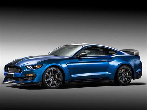 Fords Shelby Gt350r Is The Baddest Mustang Of Them All Business Insider