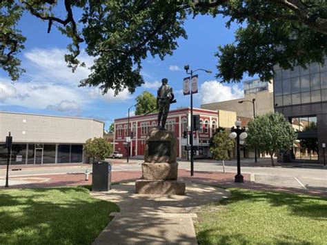 We Want A Symbol Of Unity Residents To Request Confederate Monument