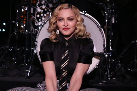 The 12 Hair Dye Madonna Used For Her New Muted Pastel Pink Do Newbeauty