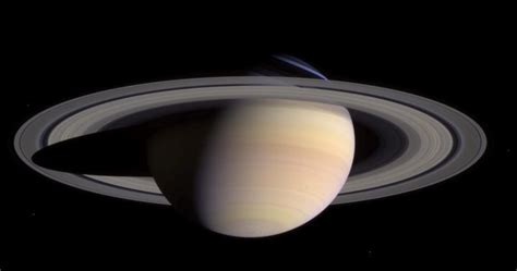 Saturn Has Rings That ‘wiggle And A Slushy ‘fuzzy Core Scientists