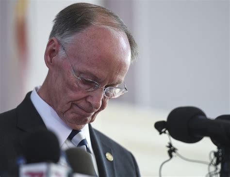 Alabama Gov Robert Bentley Resigns Amid Sex Scandal