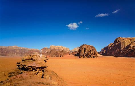 Wadi Rum Wallpapers Top Free Wadi Rum Backgrounds Wallpaperaccess