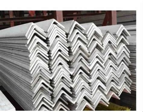 L Shape Stainless Steel Angle Material Grade Ss304 Thickness 3 Mm