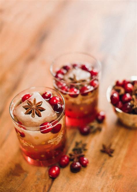 There's just something about a cocktail with fresh cranberries inside that screams holidays for me! Holiday Cocktail Recipes for Every Taste