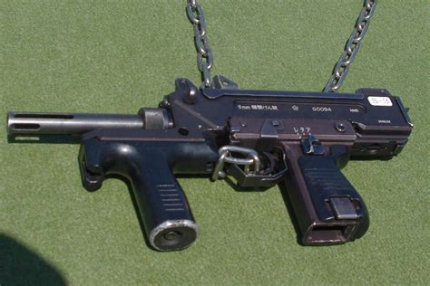 Fileminebea 9mm Submachine Gun 20120408 Wikimedia Commons
