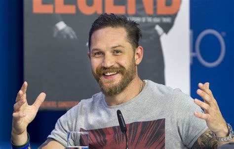 Tom Hardy Shuts Down Reporter Who Asks About Sexuality Cbs News