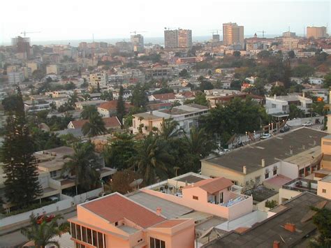 Explorar O Bairro Do Alvalade Luanda Welcome To Angola