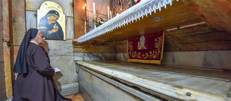 Es liegt direkt am damaskustor zur altstadt. Archäologen öffnen Jesu Grab - katholisch.de