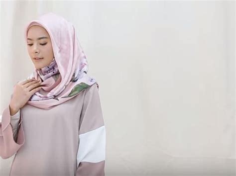 tutorial hijab untuk ke pesta dalam 1 menit saja cocok untuk ibu muda