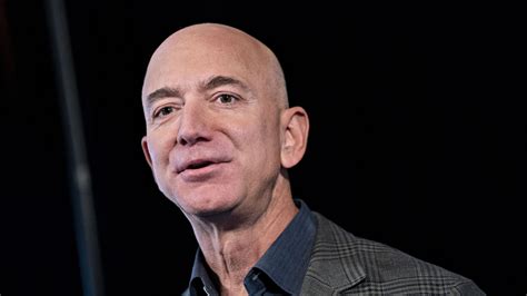 Billionaire jeff bezos steps down as ceo at amazon, a company that dominates. Jeff Bezos gasta su increíble fortuna de estas cinco ...