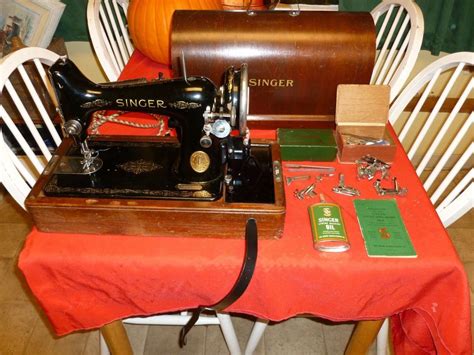1928 Singer 99 13 Sewing Machine Heavy Duty Ac783286 Attachments