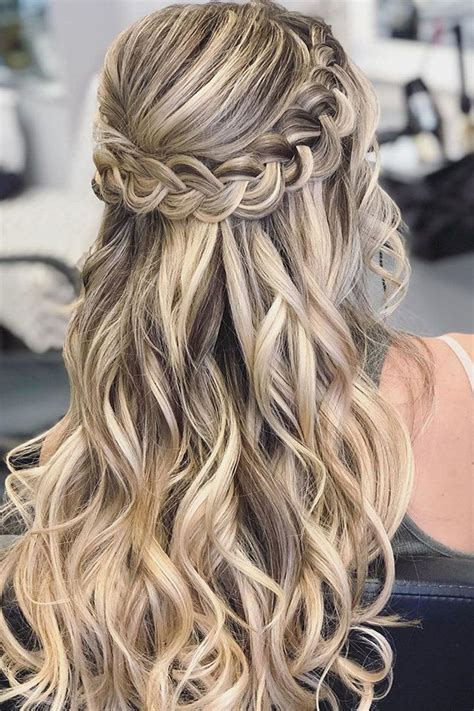 Easy Wedding Hairstyles 27 Looks And Faqs For 2024 Prom Hairstyles For Long Hair Curled Hair