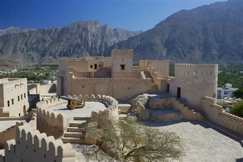 Many regard oman as the most welcoming of all the arabic nations; Oman Travel Guide