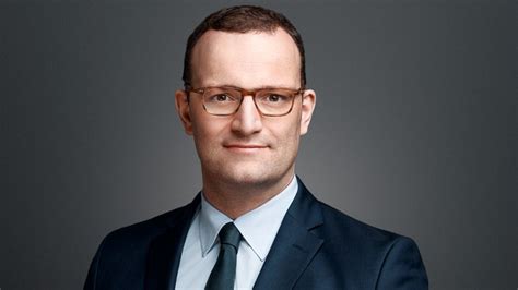 Gesundheitsministerium rechtfertigt sich für maskendeal. Spahn: Pflegekräfte durch mehr Personal entlasten ...