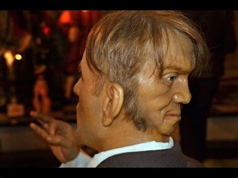 According to the urban legend, mordrake was a rich, handsome man who was born with a second face on the back of his head that. VOCES EN TU CABEZA… EDWARD MORDAKE, CASO REAL - YouTube