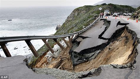 Chunk Of Famed California Highway Falls Into The Ocean The Extinction