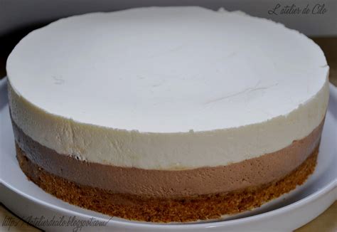 Un cheesecake oreo sans cuisson, donc facile à refaire à la maison, avec une belle déco ! L'atelier de Cilo: Recette Cheesecake vanille chocolat ...