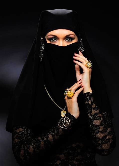 Pin By Status And Beats Production On Niqab And Hijab Arabian Women Beautiful Hijab Arab Beauty