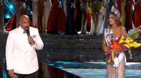 Steve Harvey Crowned The Wrong Miss Universe Because Hes An Idiot