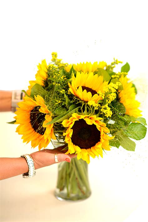 ( week later even tho i paid for the delivery and picked they day i wanted , was. flowers-home-oasis - Oasis Florist in Jersey