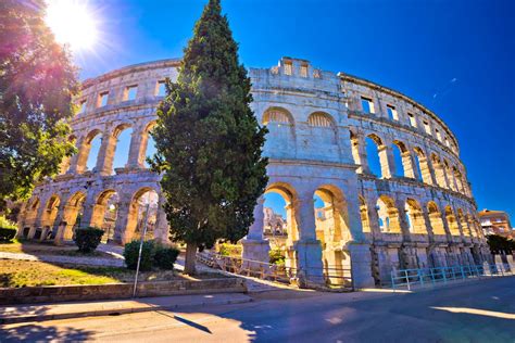 a spectacular and fascinating pula arena