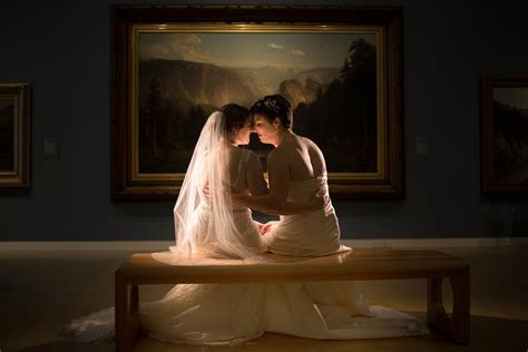 Crocker Art Museum Wedding Photo | Art museum wedding, Museum wedding, Art museum
