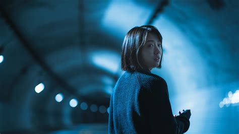 The 14 Best Korean Thrillers On Netflix Right Now Marie Claire