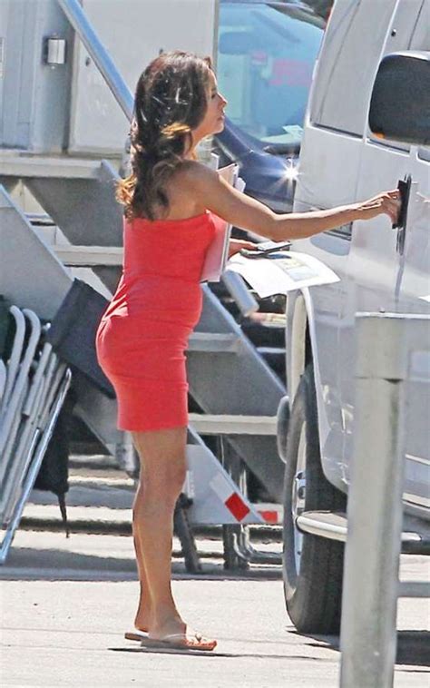 Eva Longoria Hot Red Dress On Set Of Desperate Housewives 06 Gotceleb