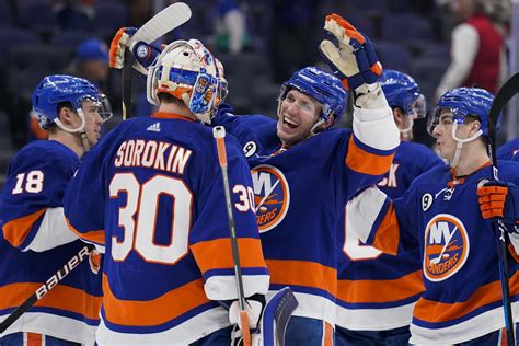 Nelson Sorokin Lead Islanders Past Red Wings 5 2 Ap News