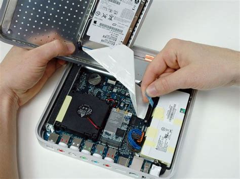 It caters to most of the files type for viewing on. Apple TV 1st Generation Teardown - iFixit