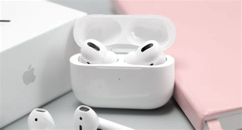 The earbuds are expected to have a rounded design with either no stem or a shorter one. AirPods Pro: precio, características y review (¡ya los ...