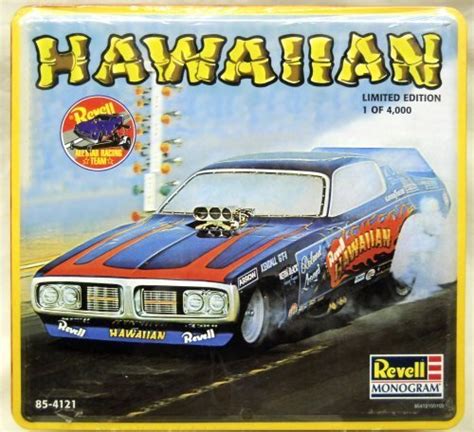 Revell 125 Hawaiian Funny Car 1972 Roland Leong Limited Edition Metal