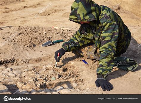 Archaeological Excavations Archaeologist Digger Process Researching