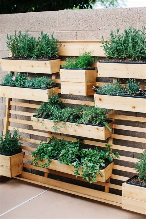 59 Inspiring Vertical Garden Ideas For Your Small Space Godiygocom