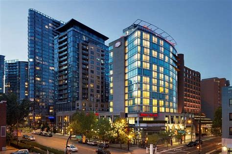 Hampton Inn And Suites Downtown Vancouver Updated 2021 Prices Hotel
