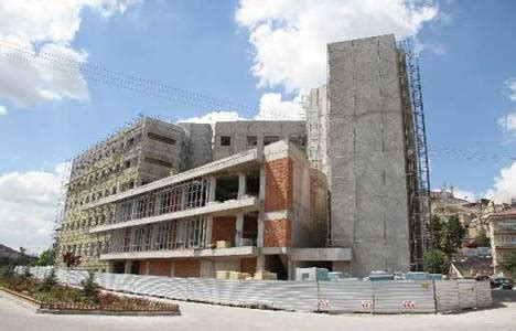 74 kişinin koronavirüs sabebiyle hayatını kaybettiği belirtilirken ağır hasta sayısı 929 oldu. TÜİK Nevşehir Bölge Müdürlüğü hizmet binası inşaatı devam ...
