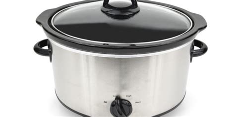 If using a crock pot wasn't easy enough, there are programmable models that have specific settings for different foods. A Brief History Of The Crock Pot, The Original Slow Cooker | HuffPost
