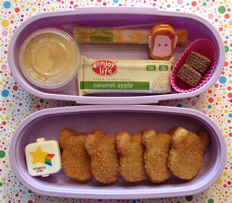 It has a delicious blend of flavors and textures, it's a healthy dinner. Chicken Nugget Bento | Food, Space food, Baby food recipes