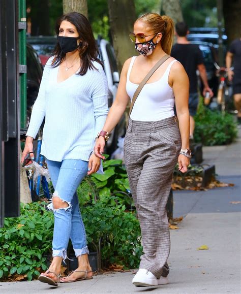 Jennifer is a pioneer of embracing the big bum long before kim kardashian and nicki minaj made it the norm. Jennifer Lopez With Her Sister at Cipriani Downtown in NYC ...