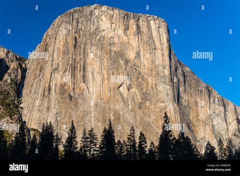 El Capitan Mountain High Resolution Stock Photography And Images Alamy