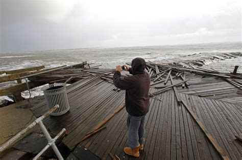 Hurricane Devastates Atlantic Citys Boardwalk Hbo Watch