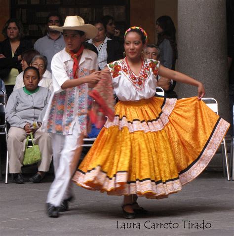 Desde La Costa Chica De Guerrero Traditional Outfits Mexican People