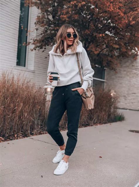 13 Chic Black Joggers Outfit Ideas To Copy In 2024