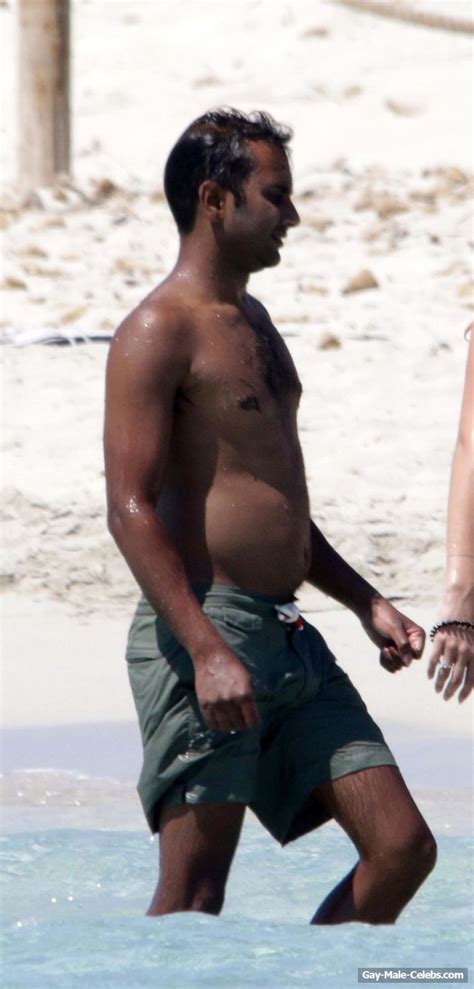 Aziz Ansari Paparazzi Shirtless Beach Photos The Nude Male