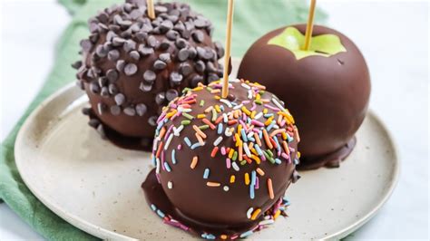 How To Make Chocolate Covered Apples Youtube