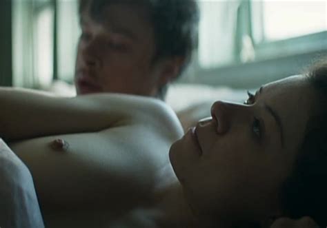 tatiana maslany nude screencaps from two lovers and a bear