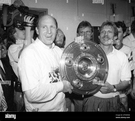 Vfb Stuttgart Deutscher Meister 1992 16051992 Dieter Hoeneß