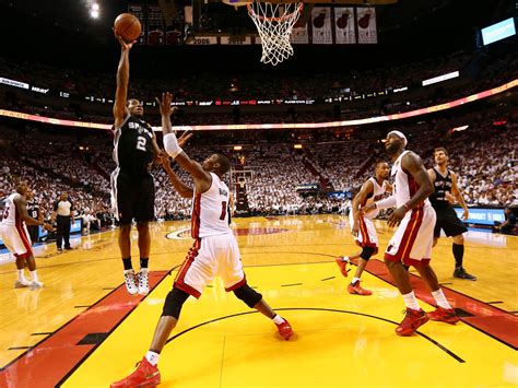 Nba Kawhi Leonard Scores 29 Points To Inspire The San Antonio Spurs To