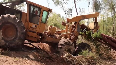 Mega Machine Tigercat Load Wood Material Handling Excavators Truck